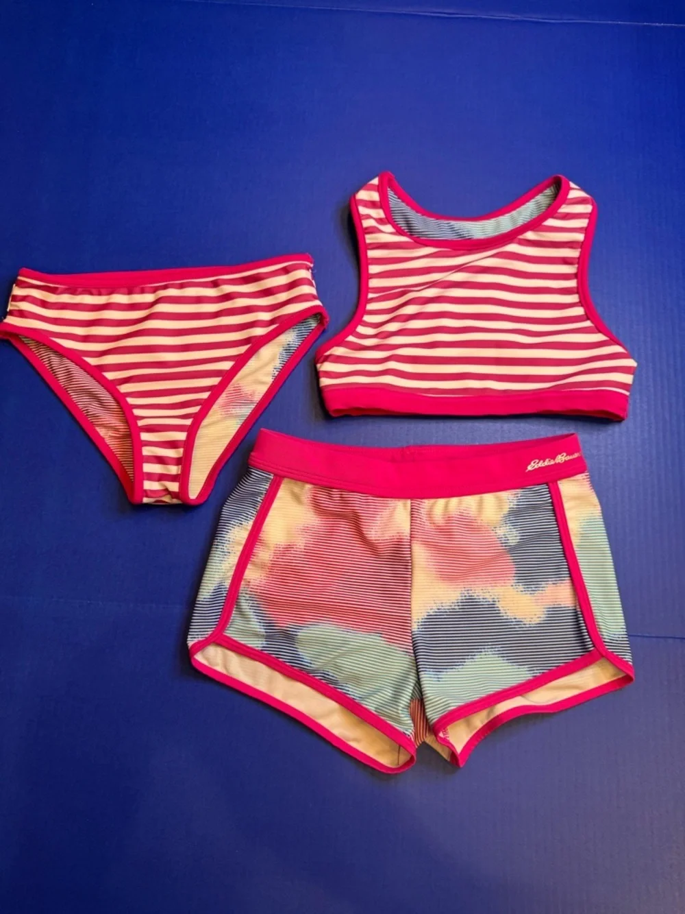 Eddie Bauer Reversable Pink and Blue Abstract Splotches/Stripes Kids 3 Piece Set